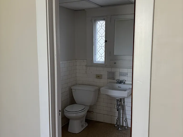 535 W Orange St #2 — Photo 7