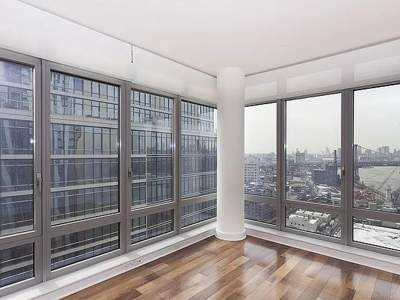 4th image of 2 Northside Piers APT 25L