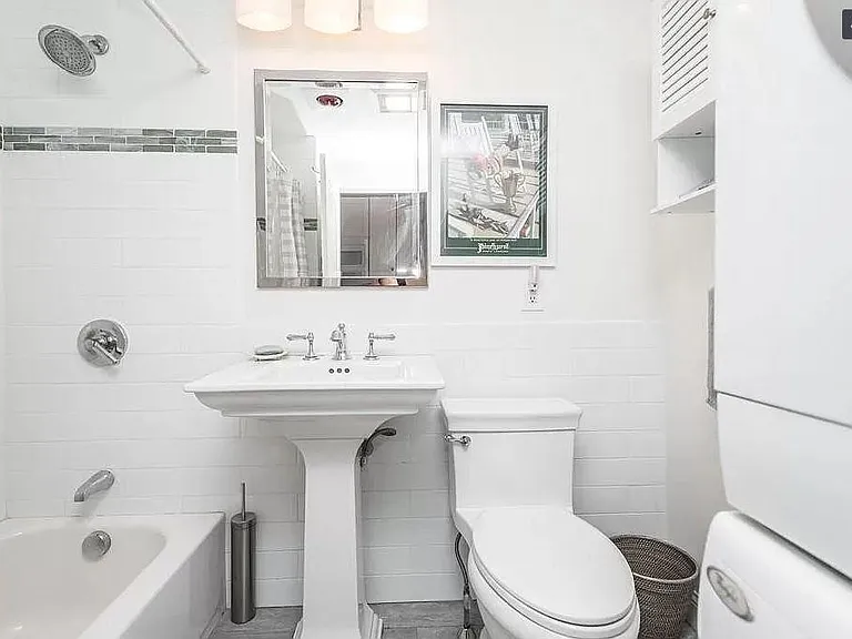 121 M St #2 — Photo 4