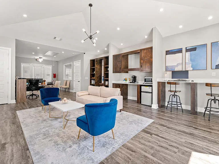 Balfour East Lake — Photo 48