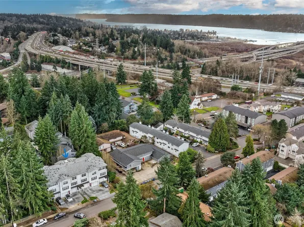 12607 SE 30th Street #3, Bellevue, WA 98005