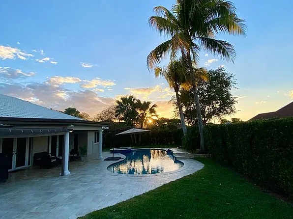 9185 Old Orchard Rd, Davie, FL 33328