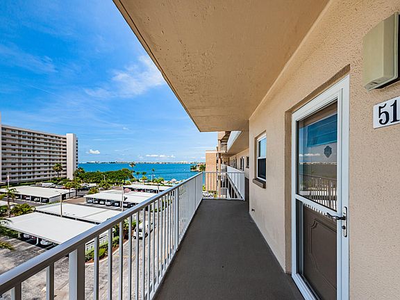 3rd image of 6075 Shore Blvd S APT 510