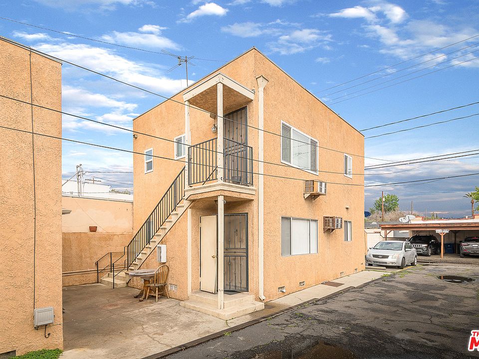 2nd image of 2809 W Magnolia Blvd