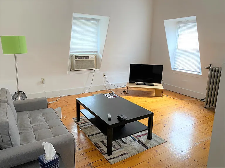 339 Broadway #3 — Photo 5