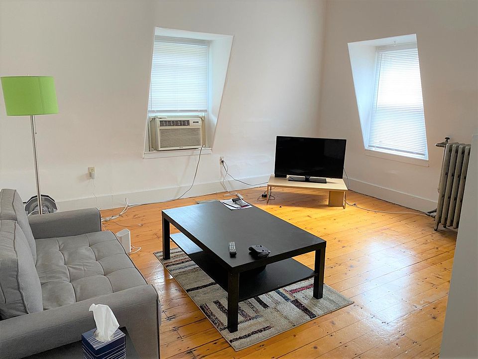 1st image of 339 Broadway Ste 2