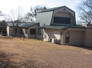 2709 Sky Harbour Dr, Granbury, TX 76049