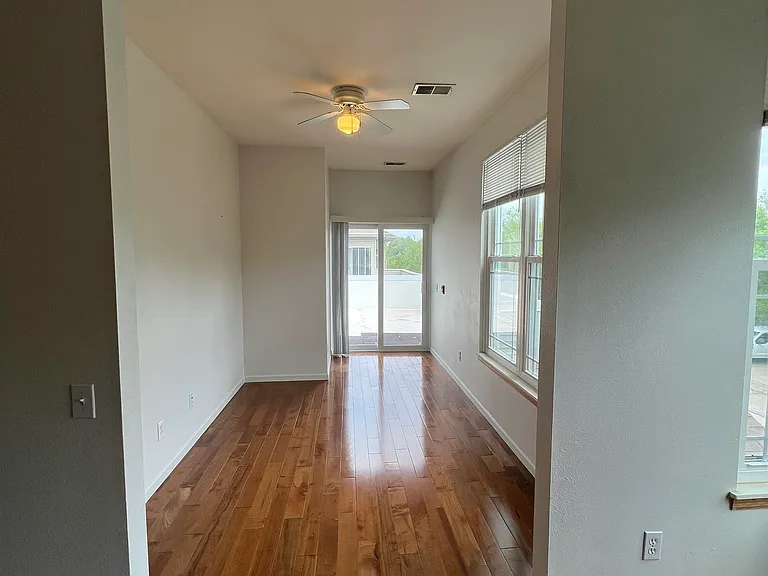 6649 Windsor Commons Ave — Photo 4