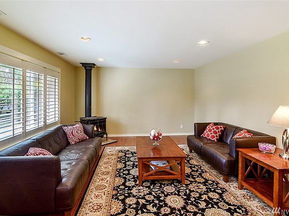 3rd image of 19388 Langaunet Ln NE
