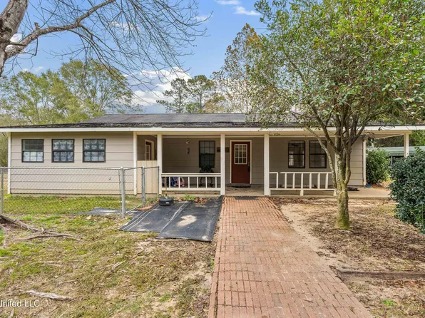 229 Tower Rd, Wiggins, MS 39577