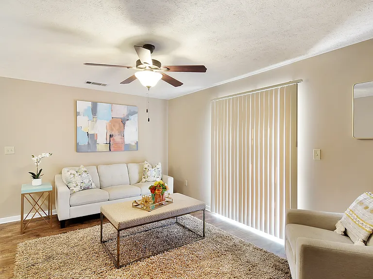 Parklane Apartment Homes — Photo 1