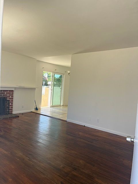 1st image of 6007 Cahuenga Blvd #1A