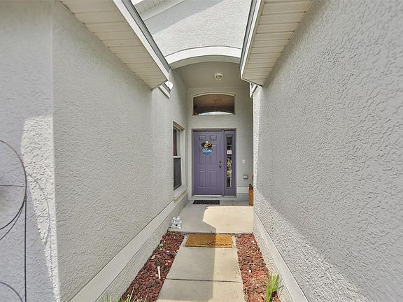 3rd image of 11931 Autumn Creek Dr