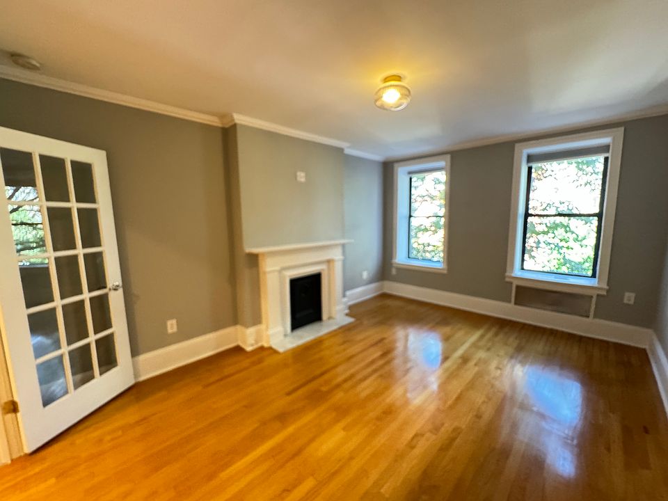 1st image of 344 W 47th St APT 3W