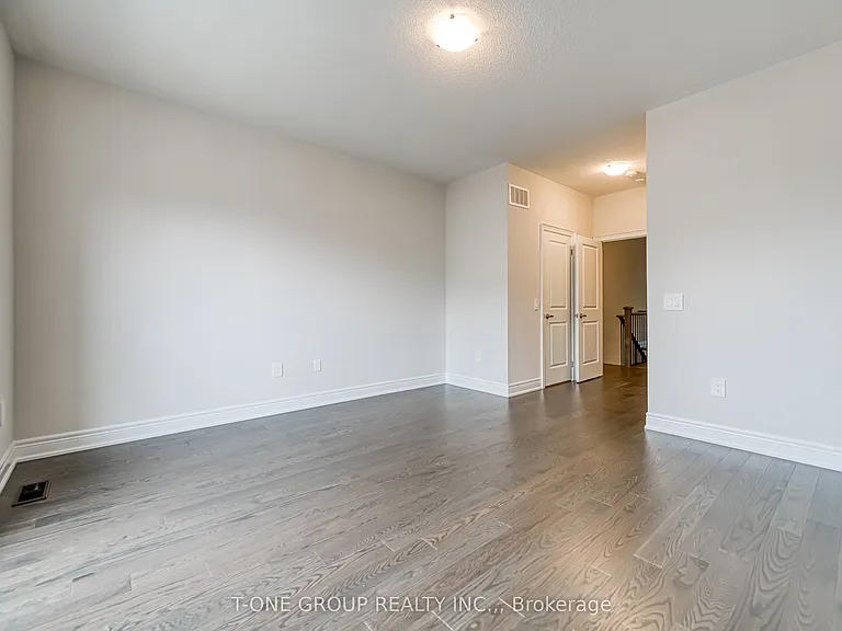 54 Selina Rose St — Photo 33