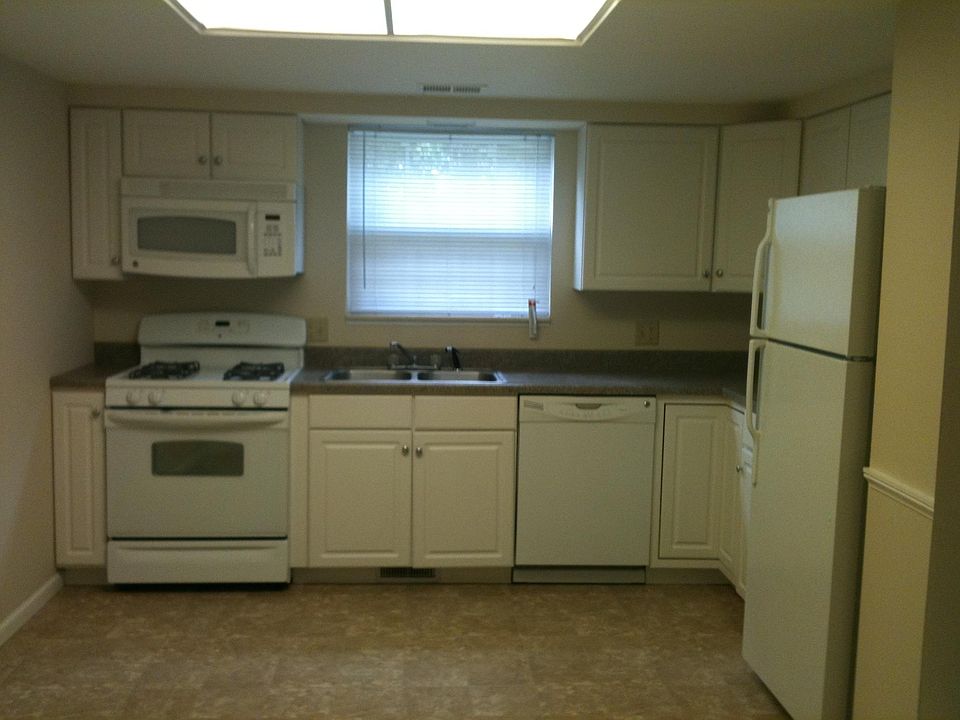 1st image of 2380 W 63rd Ave