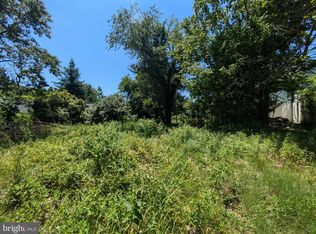 60 Hazel Ln, Pine Hill, NJ 08021