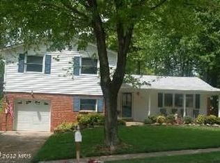 5022 Wheatstone Dr, Fairfax, VA 22032