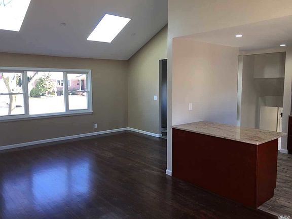 2nd image of 838 Bethlynn Ct