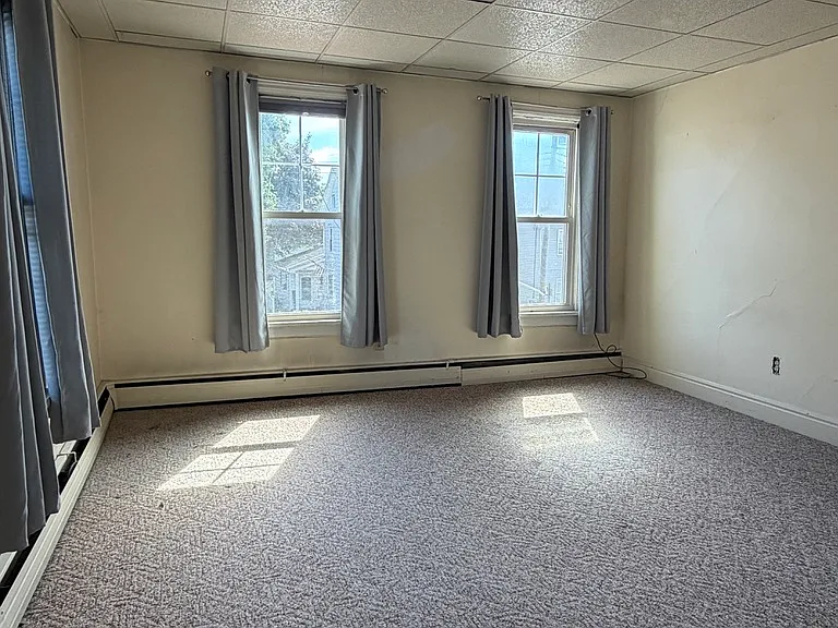 108 N Railroad St — Photo 17