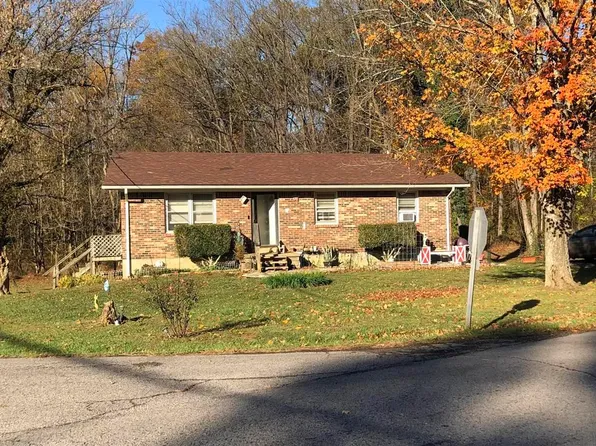 161 Oak Dr, Radcliff, KY 40160