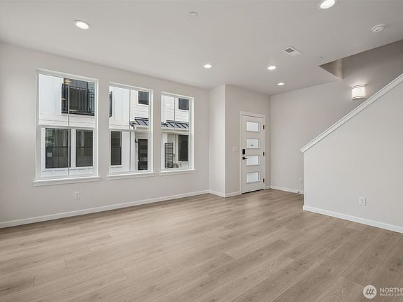 3rd image of 12087 127th Avenue E #56