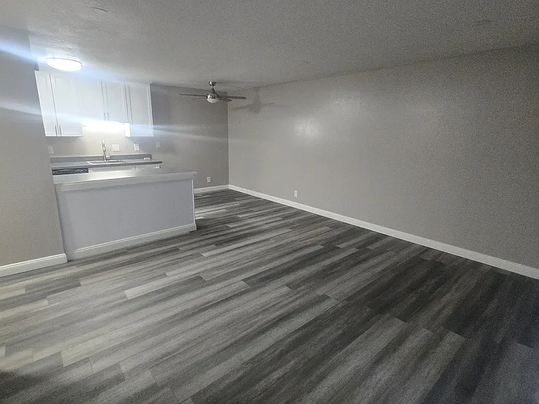 520 Van Buren Avenue — Photo 85