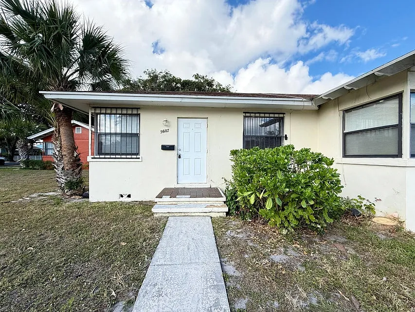 Building Photo - 5607 N Flagler Dr