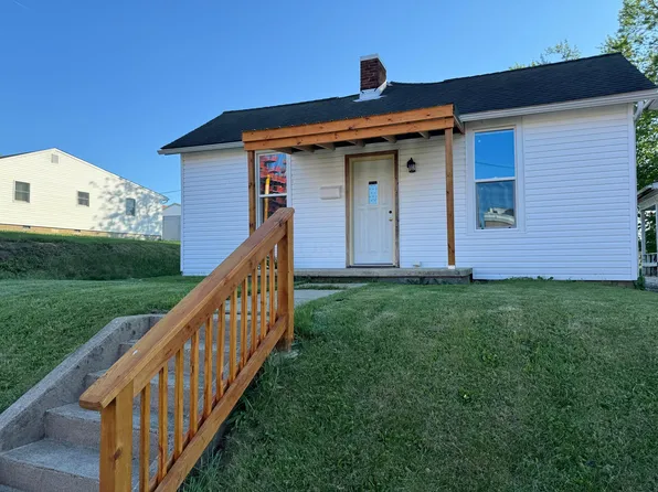 119 N High St, New Lexington, OH 43764