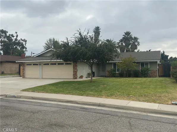 4165 Pasito St, Highland, CA 92346