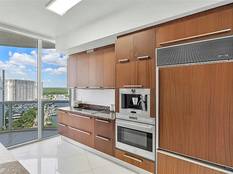 15811 Collins Ave #1205 — Photo 9