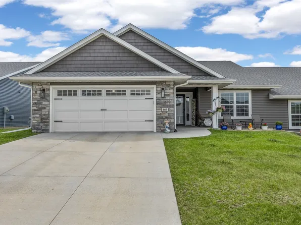 469 Chamber Dr, Anamosa, IA 52205