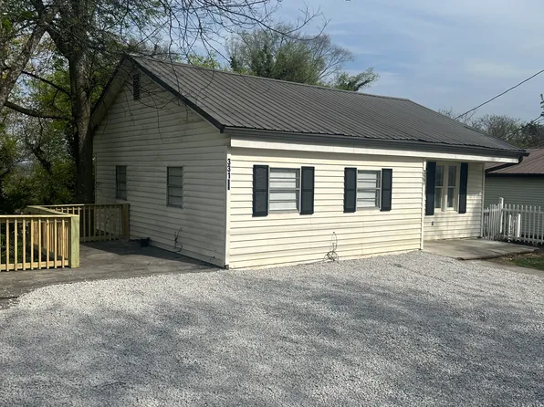 327 Landau Dr #327, Maryville, TN 37801