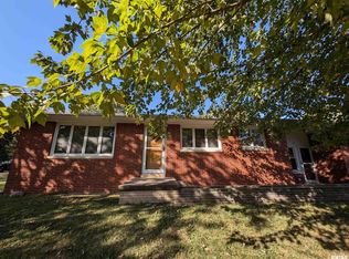 501 E 7th St, Delavan, IL 61734