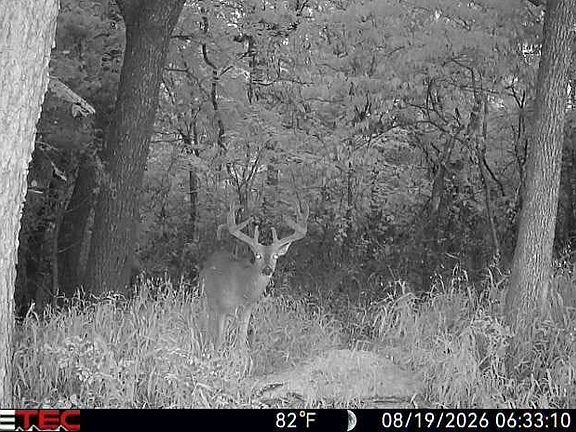 3rd image of E 750th Rd