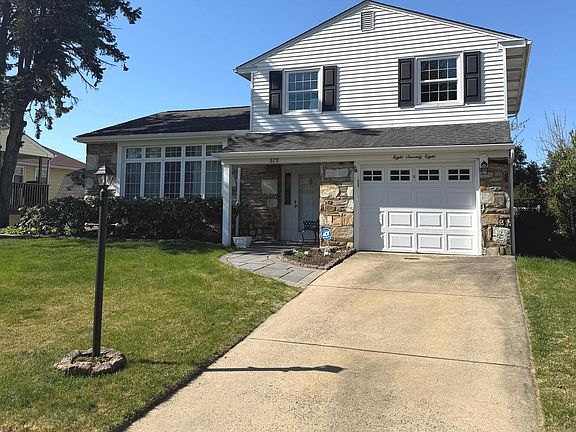 4th image of 878 Morefield Rd