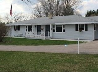 S82W31496 Section Rd, Mukwonago, WI 53149