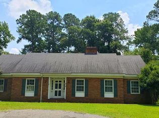 216 S Hillcrest Dr, Goldsboro, NC 27534