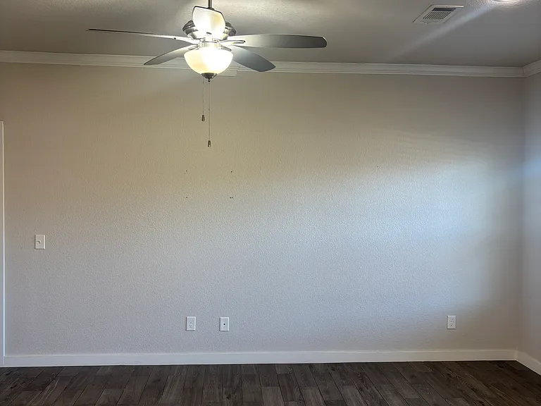510 Vee St — Photo 4