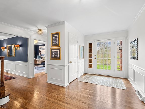 4th image of 50 Windrush Dr