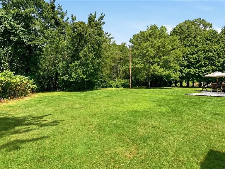 6 Lakewood Dr — Photo 48