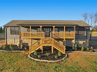 738 Stewart Gin Rd, Liberty, SC 29657