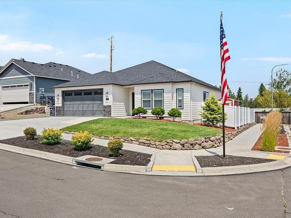 1st image of 608 Nobility Dr