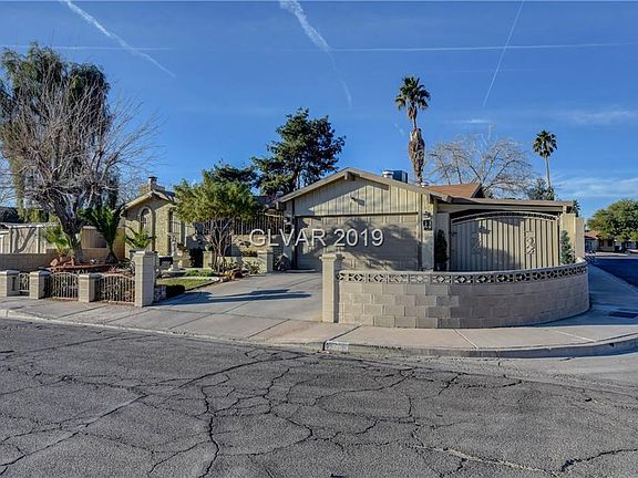 3rd image of 4449 Don Quixote St