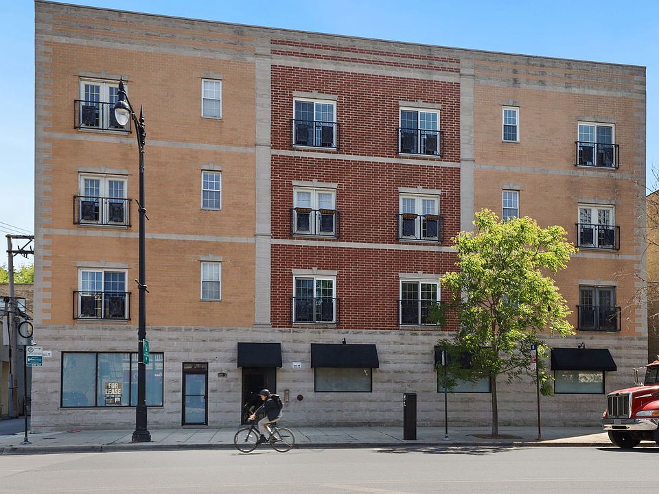 1st image of 3225 W Fullerton Ave #2SW