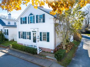 26 Morse St, Edgartown, MA 02539