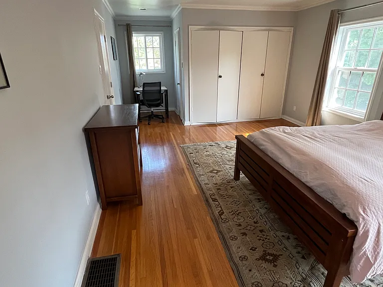 737 S Tremaine Ave — Photo 8