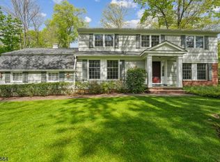 221 Lorraine Dr, Berkeley Heights, NJ 07922