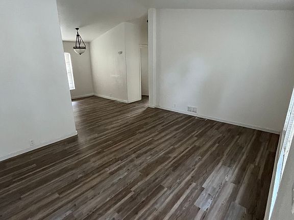 4th image of 150 Venus Cir