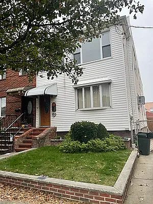 1st image of 1945 W 12th St